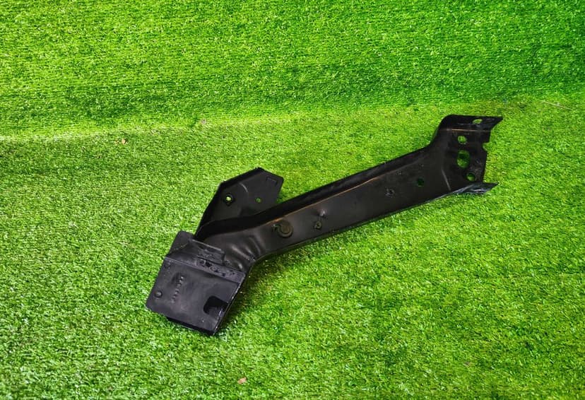 Okular pasa prawy górny Jeep Grand Cherokee WKII SRT 2014-