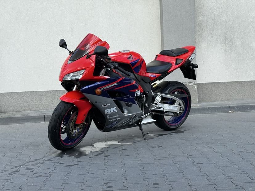 Honda CBR1000RR,2004r