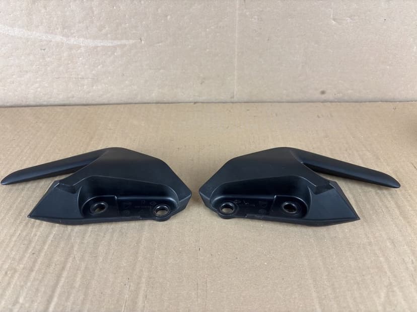 Ducati Monster 821 Rączki Rączka Prawa Lewa Uchwyty Uchwyt Pasażera