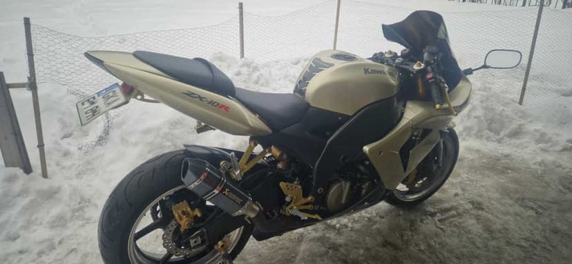 Kawasaki Ninja ZX10R 2005r