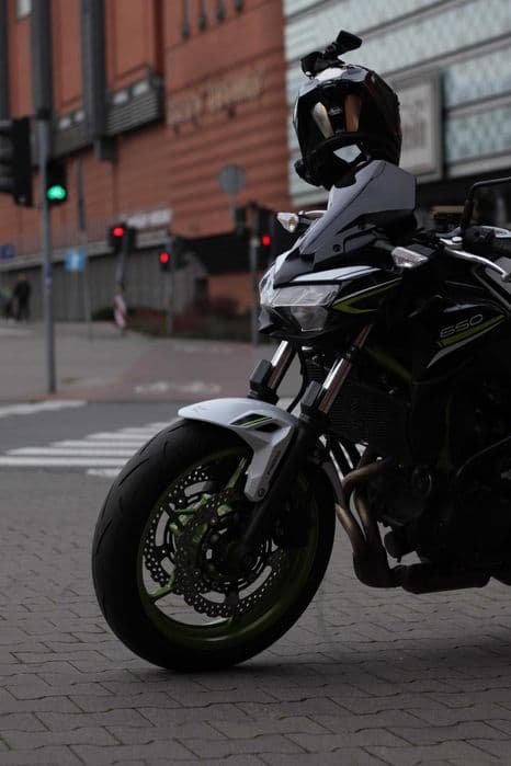 Motocykl Kawasaki Z650 rok 2021 Doinwestowany Pierwszy właściciel