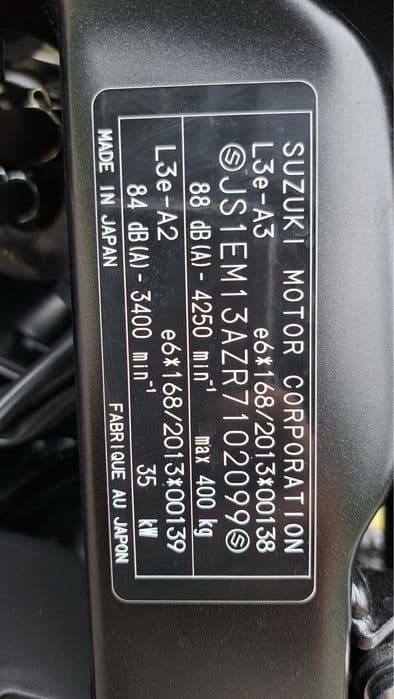 Motocykl Suzuki GSX 8R salon PL