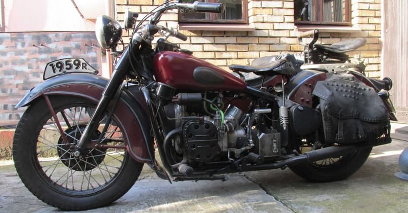 Motocykl historyczny z koszem