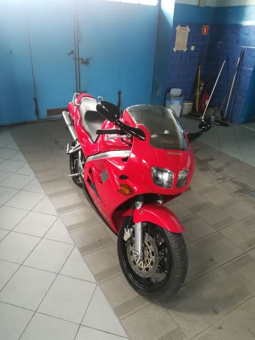 Honda vfr 750 rc36