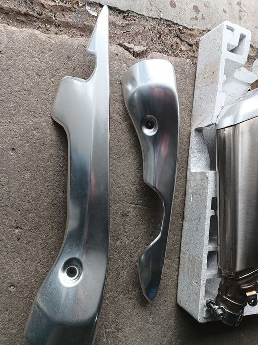suzuki hayabusa gen 3  rok2024 rok orginalne tłumiki, grawerowane  25