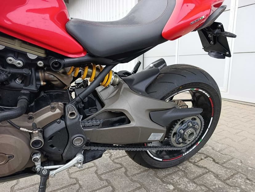 Ducati Monster 1200