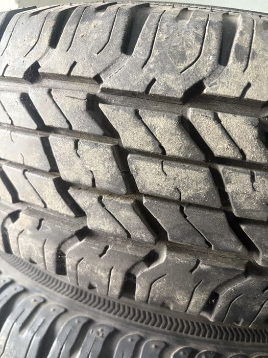 Opony z felgami toyota hilux 225/75R16