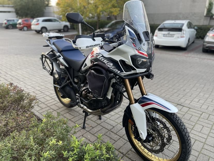 Motocykl Honda CRF 1000 DCT