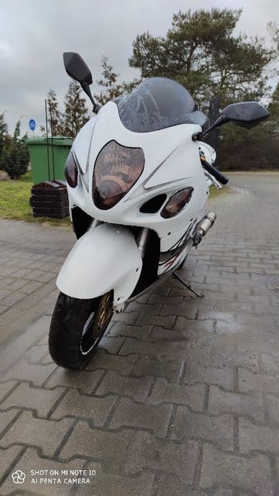 Dymiony reflektor przedni Suzuki Hayabusa 1 generacja 1999-07