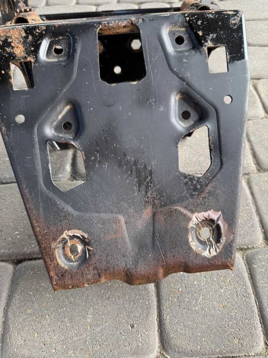 plyta stelaz przod wyciagarki przedni BRP can am can-am outlander