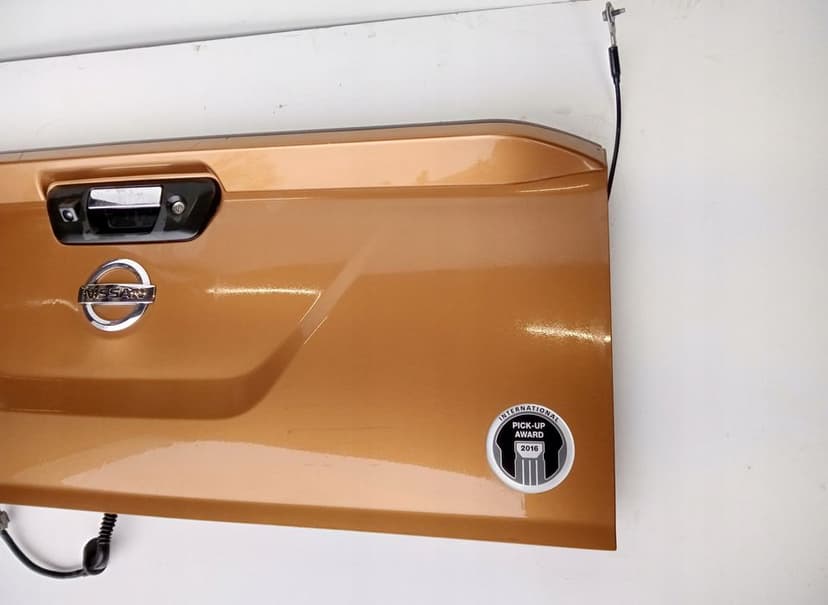KLAPA BURTA TYŁ TYLNA EAU SAVANNACH ORANGE NISSAN NAVARA D23