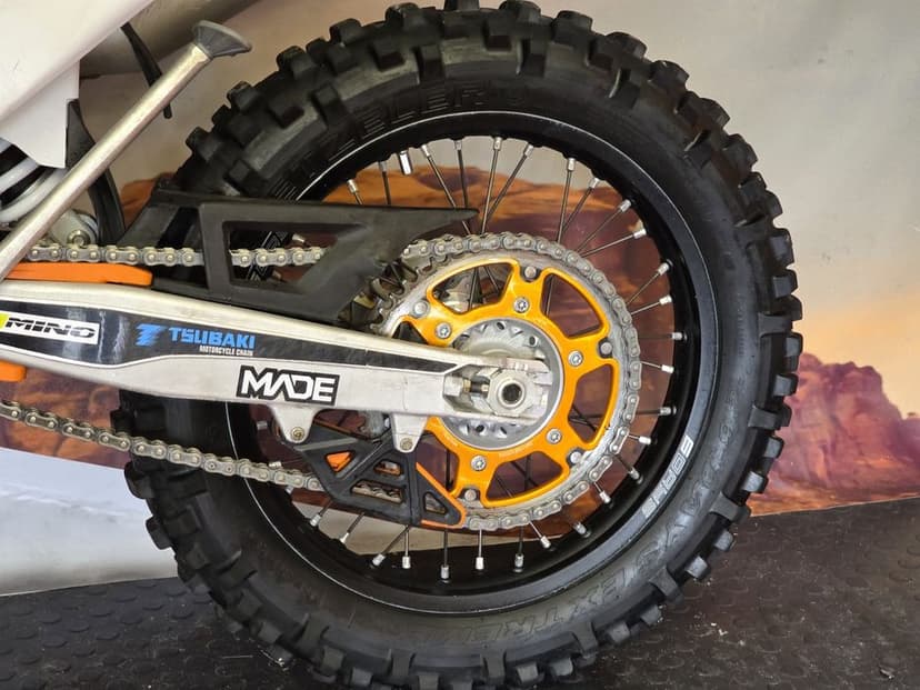 Ktm exc-f 350 model 2022 six days