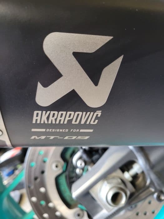 Yamaha MT09 21r-23r 3gen cyklop CP3 tłumik wydech Akrapovic