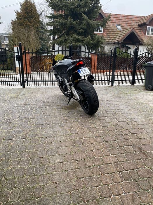 Aprilia RSV4 1000 RR