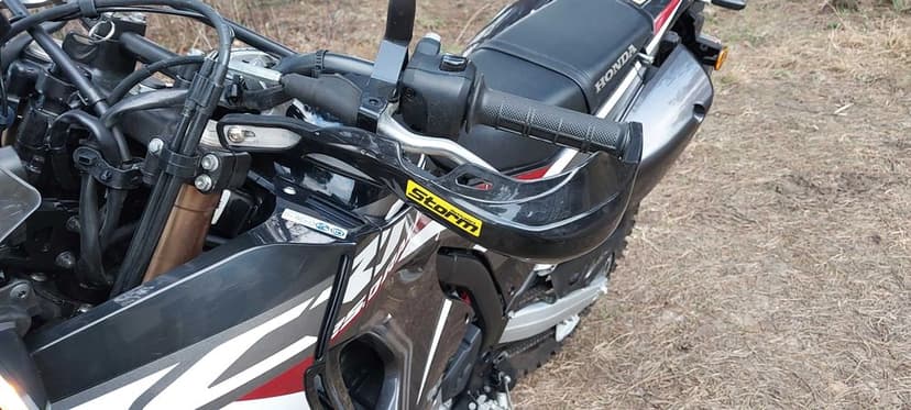 Honda CRF 250 Rally, polski salon, stan jak nowa, maluuuuutki przebieg