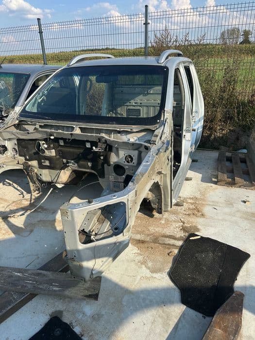 Nissan Navara D23 NP 300 Kabina Karoseria Dach Słupek Ćwiartka