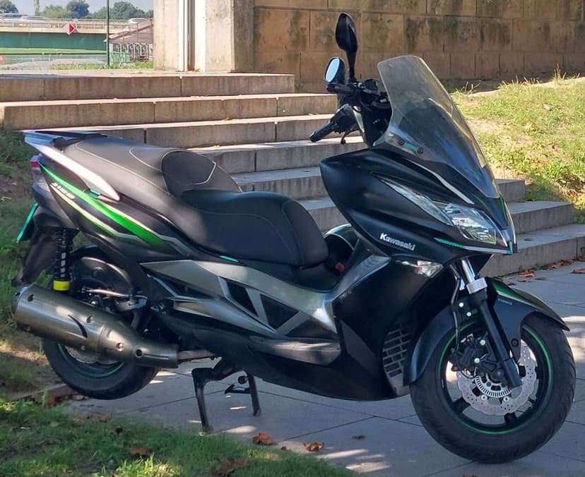 Kawasaki j125 motor maxi skuter pierwszy właściciel prawo jazdy kat. B