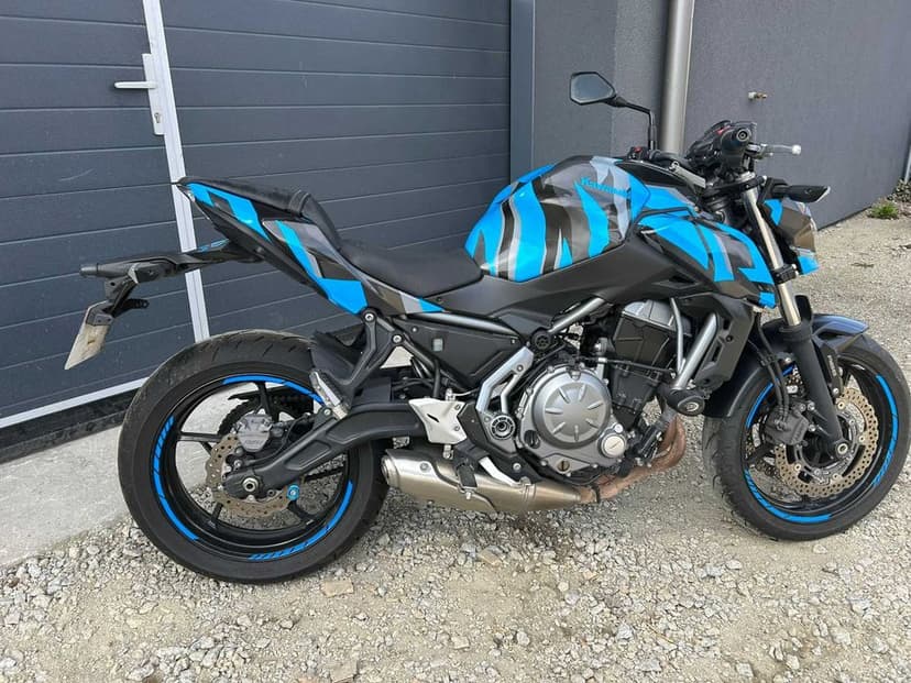 Kawasaki z 650 17 rok