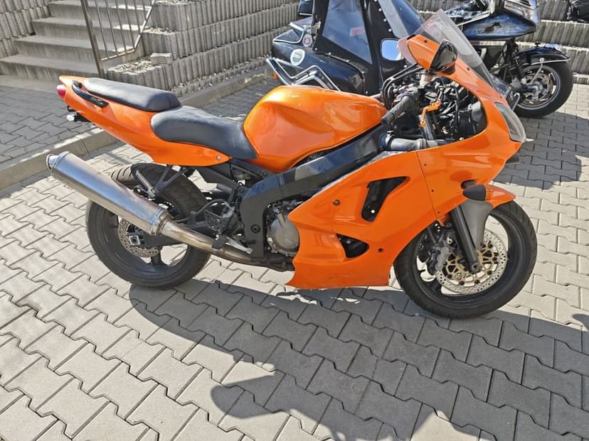Kawasaki ZX 6  636