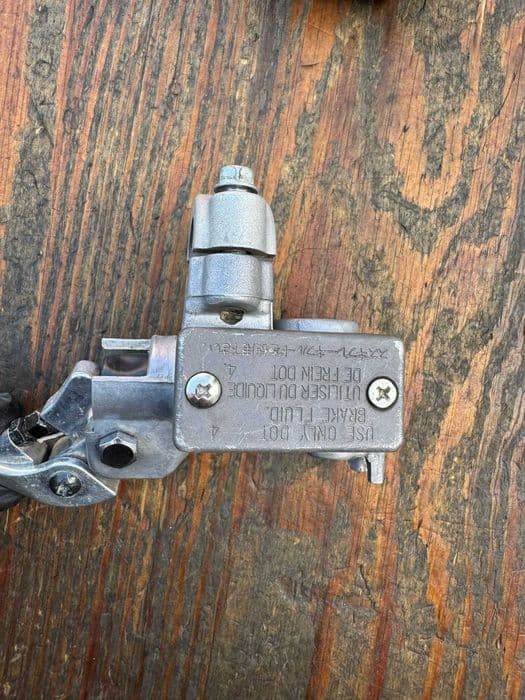 nissin pompa hamulca przod przedniego suzuki rm rmz rmx 125 / 250  450