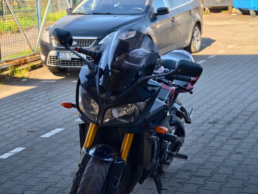 YAMAHA FZ-1 fazer ZADBANY bez wkładu !