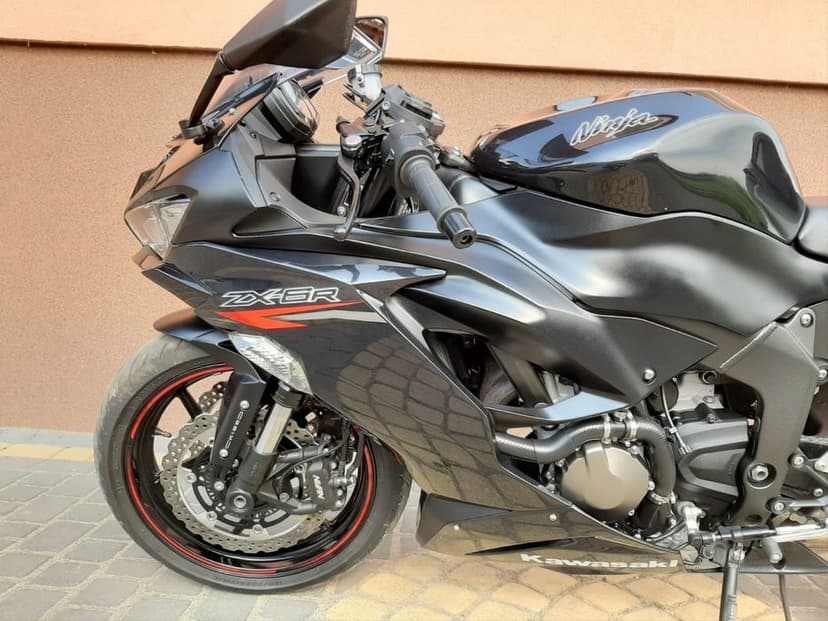 Kawasaki  ZX6R 636 (jak nowy)