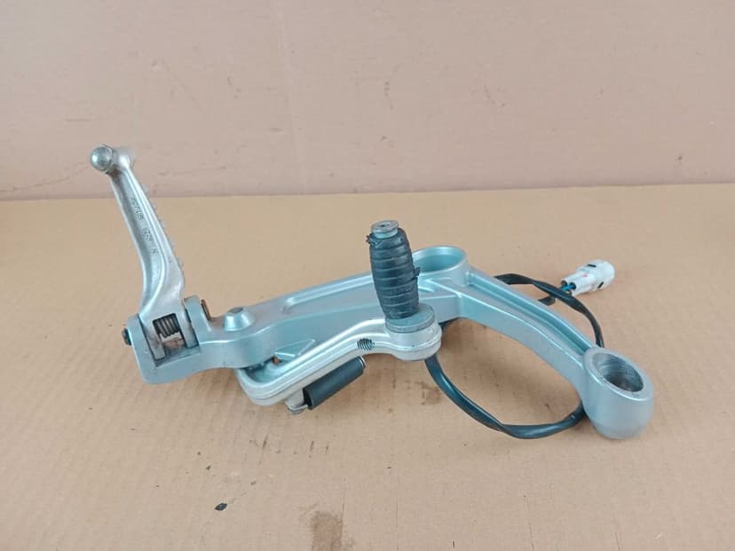 Aprilia RS 660 Prawy Set Kierowcy Podnóżek Przód Przedni Czujnik 20-25