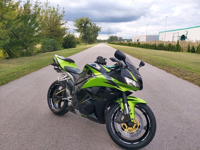 Honda cbr 600rr pc40