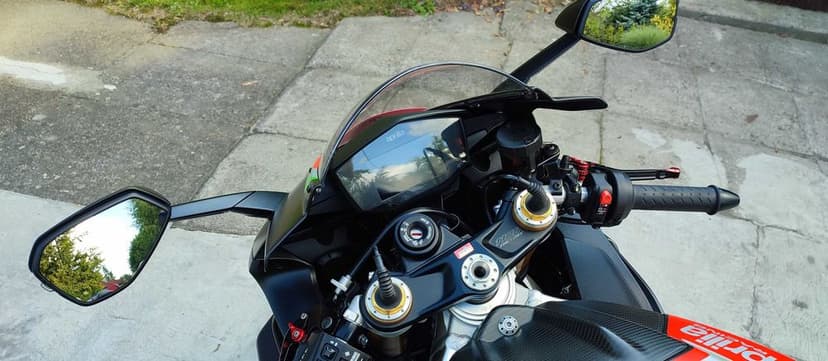 APRILIA 1100 RSV4 Factory rancing