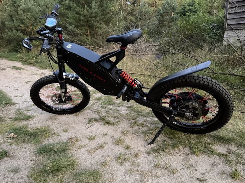 Cross rower elektryczny Villain od cyklonebike