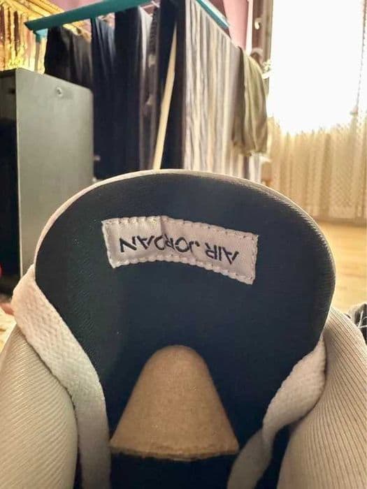 Buty sportowe Jordan_4_Retro_Military_black R.39