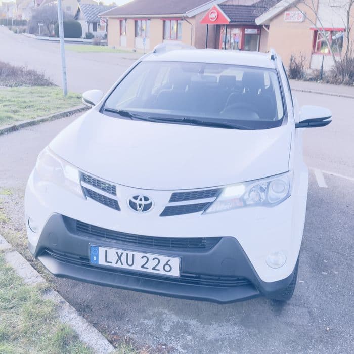 Toyota RAV4 2014 rok