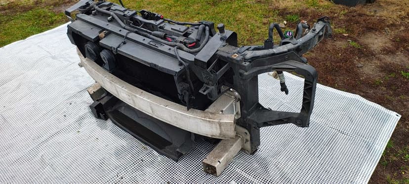 jeep cherokee KL 2.0 mtj manual  pas przedni chłodnice komplet