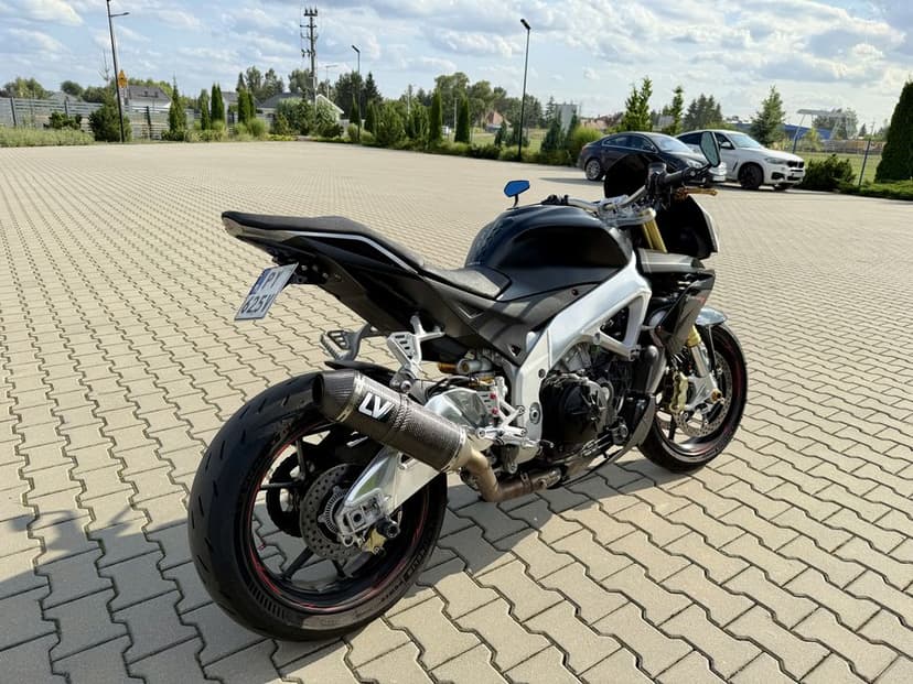 Aprilia Tuono V4R aPRC 1000 v4 prywatna dodatki serwis