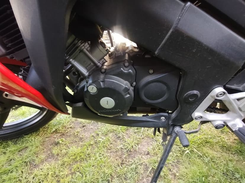 Honda CBR 125 JC 50 2014 20700 przebiegu oryginał !!! Bezwypadkowy!!!