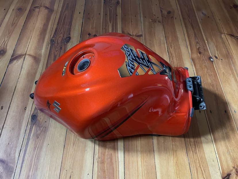 Zbiornik paliwa Suzuki Hayabusa K8