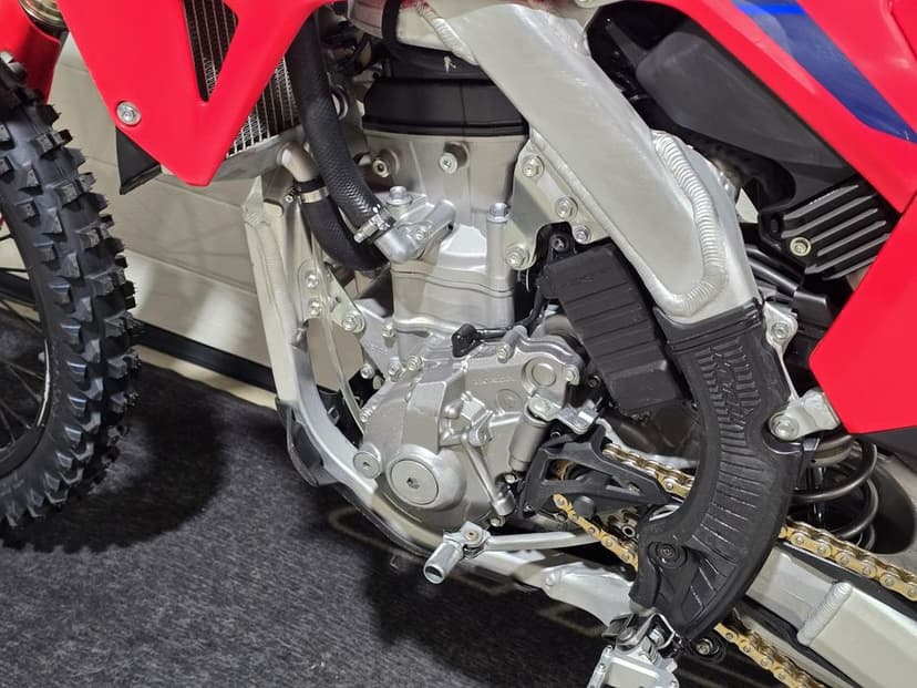 Honda CRF 250  2024r 40mth od nowości Transport! Raty!!