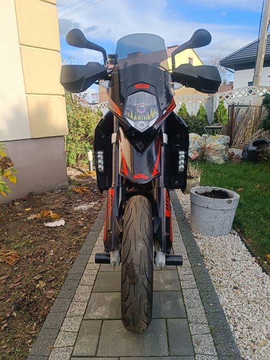 KTM 950sm supermoto