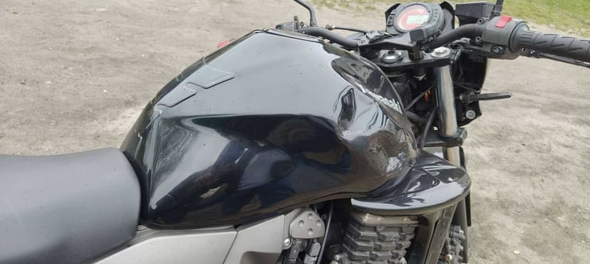 Kawasaki Z750 2004