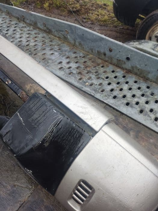 Przedni zderzak Nissan patrol gr y61