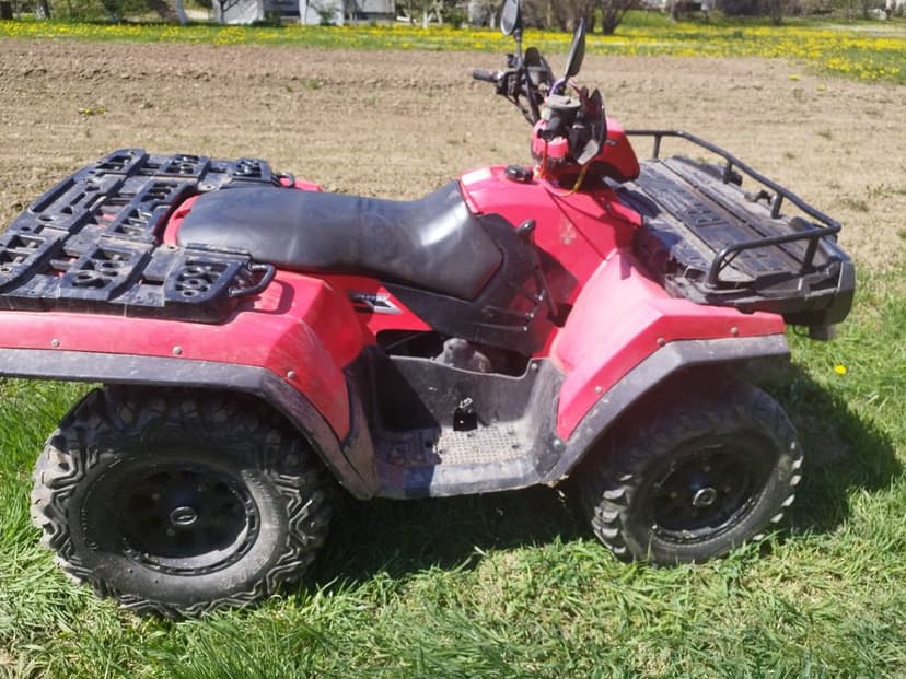 Polaris sportsman 800 zarejestrowany.