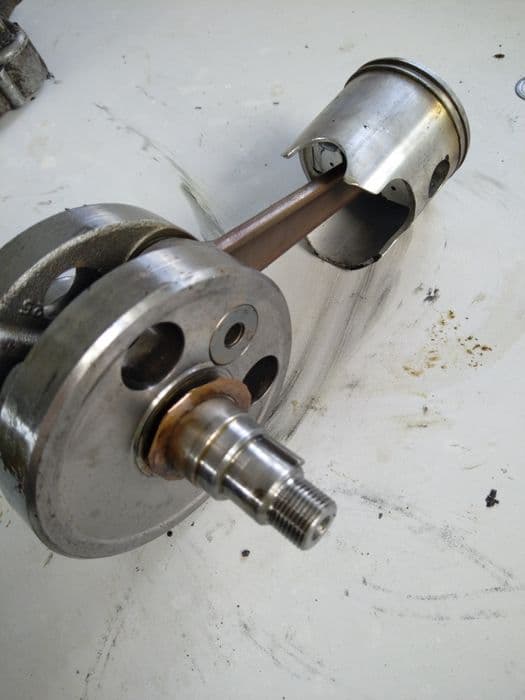 Wał korbowy tłok KTM SX EXC 250 300 rok 99