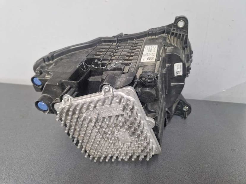 Land Rover Defender 19r.- Lampa Przód Lewa Full Led