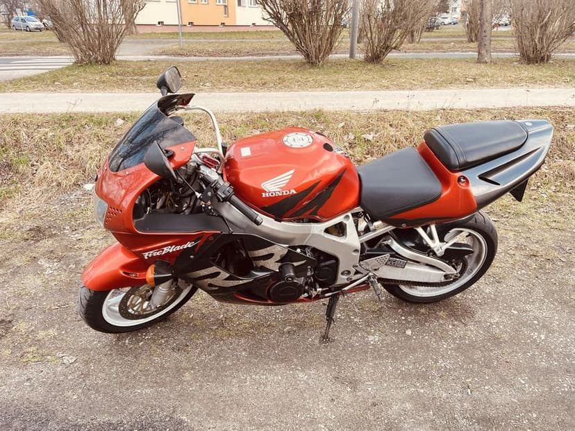 Honda CBR900 sc33