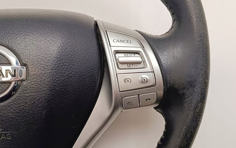 KIEROWNICA MULTIFUNKCYJNA SKÓRA NISSAN NAVARA D23