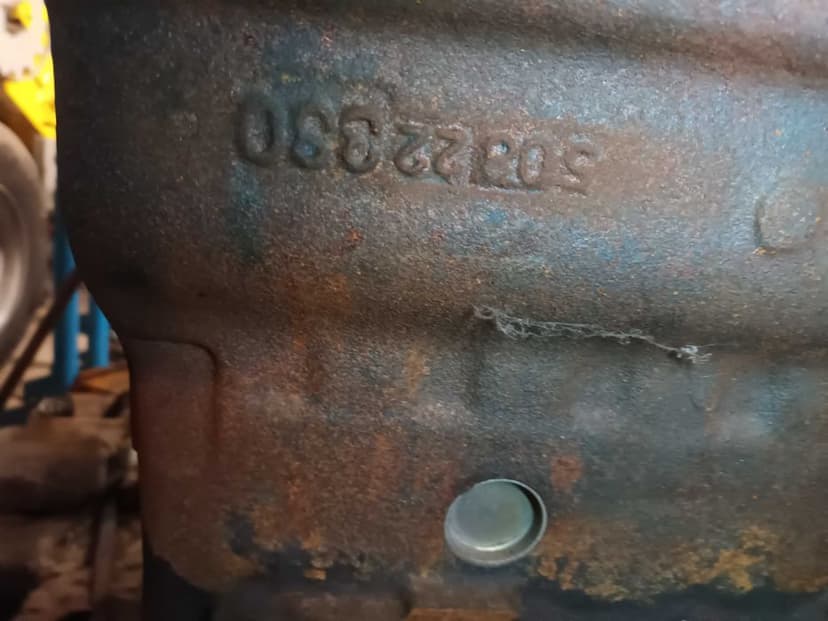 most przedni 38511-c6041 blok silnika Nissan Patrol