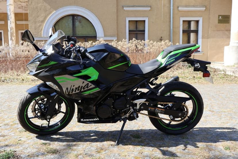 Kawasaki Ninja 400