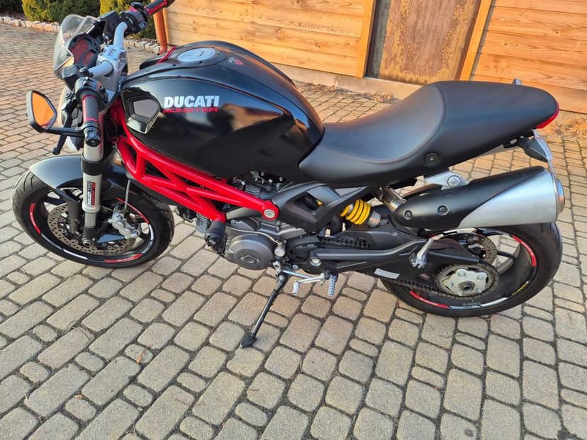 Ducati Monster 796 r. 2011, przebieg 8875