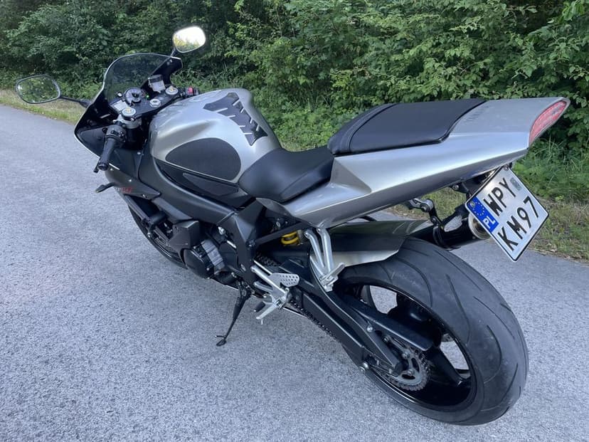 YAMAHA R1 RN09 stan perfekcyjny