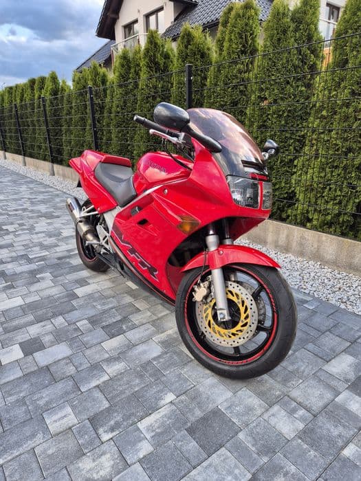 Honda vfr750 rc36